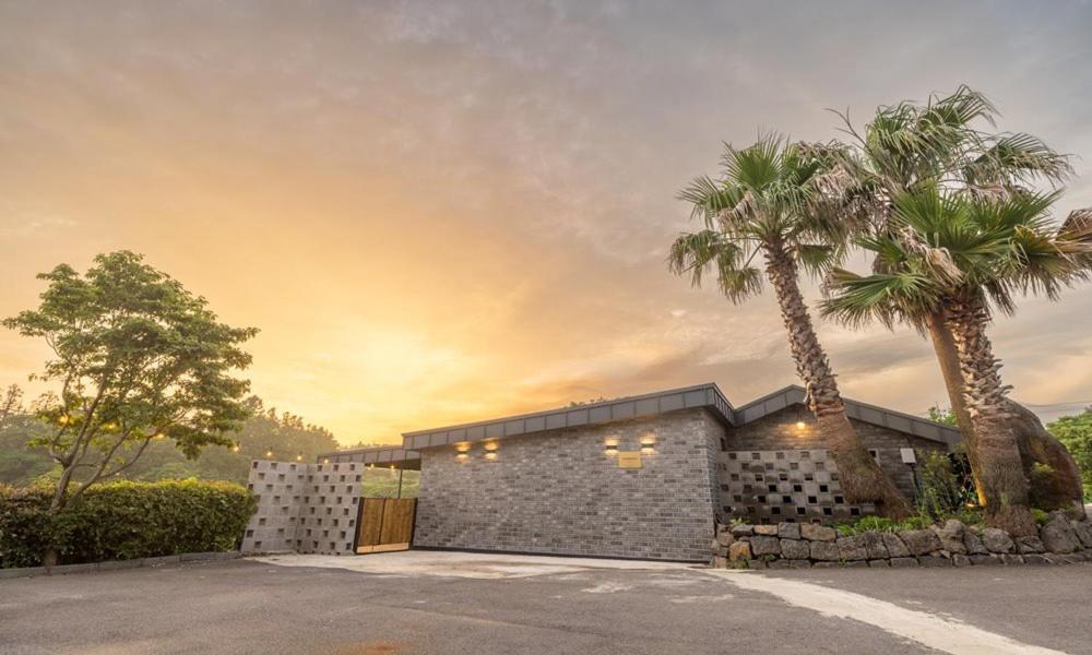 Jeju Bunkerhotel&Resort Seogwipo Zewnętrze zdjęcie
