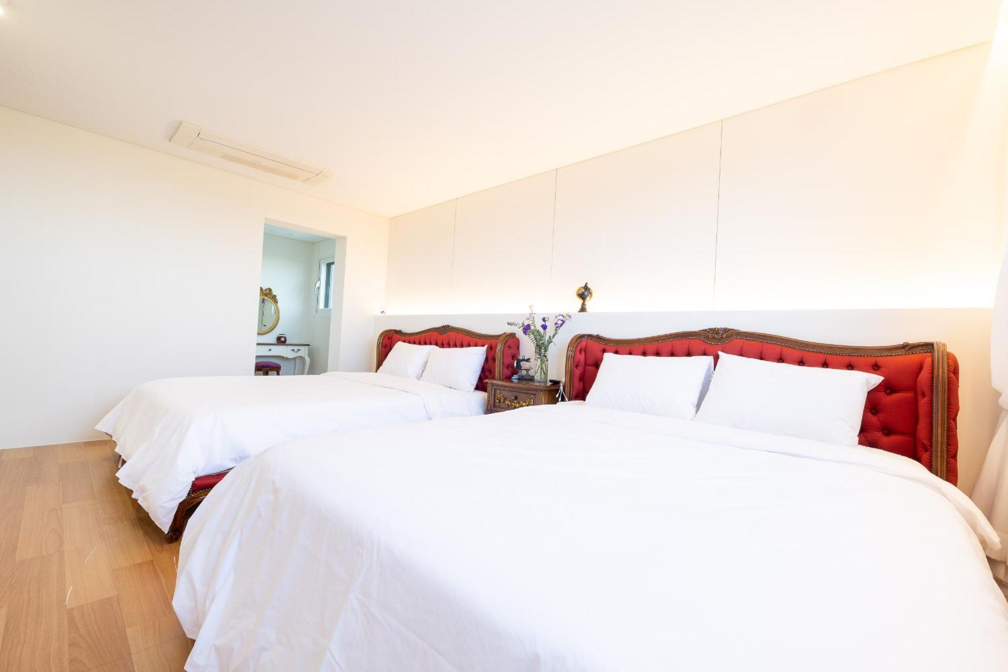 Jeju Bunkerhotel&Resort Seogwipo Zewnętrze zdjęcie
