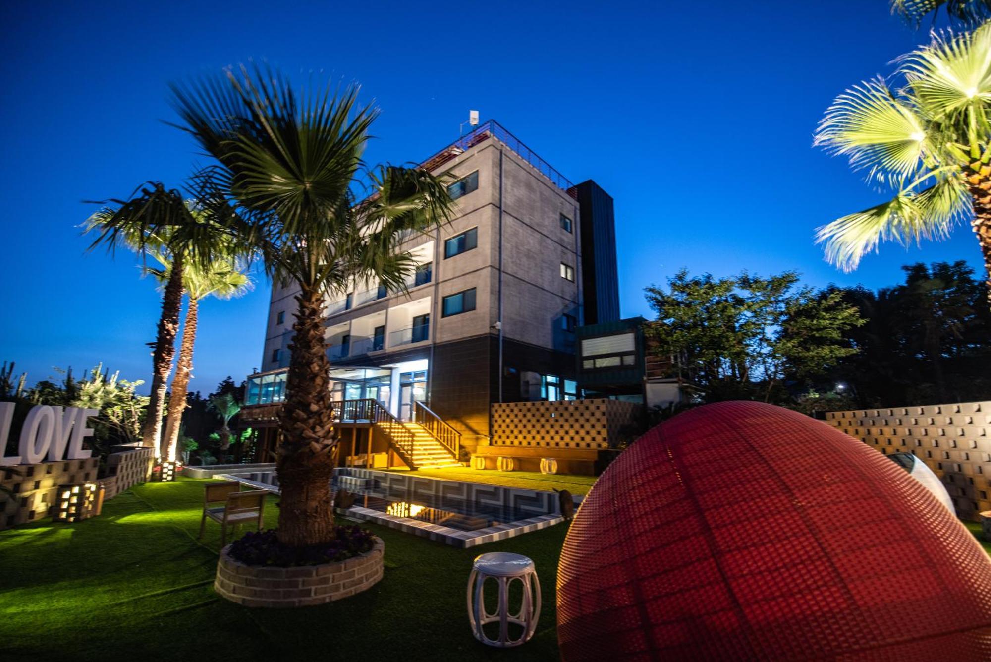 Jeju Bunkerhotel&Resort Seogwipo Zewnętrze zdjęcie